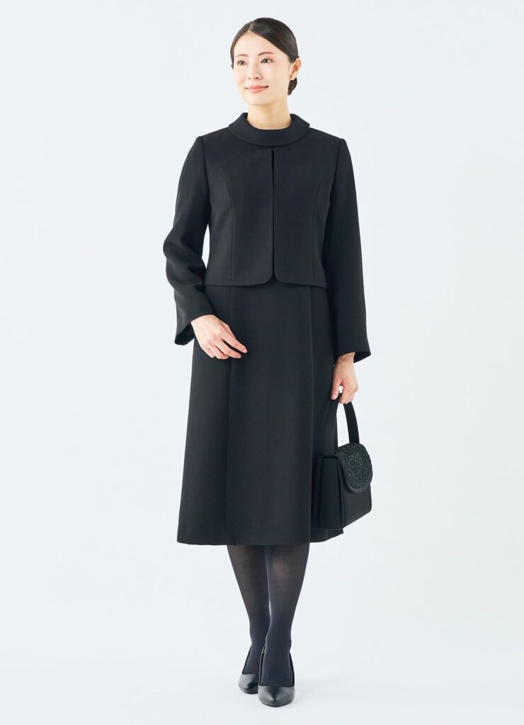 <small>「フォーマルサロン」<br>移設リニューアルオープン記念</small><br>「アナ スイ」 セレモニーフェア